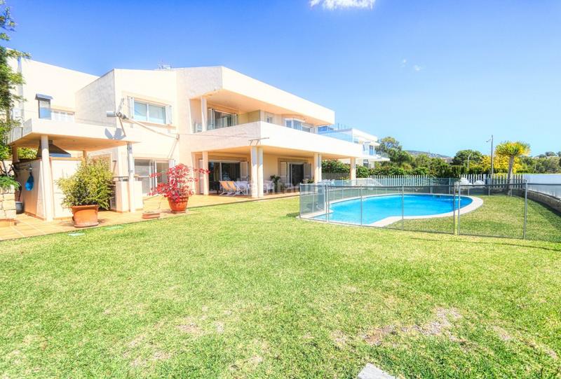 Foto 915ac428-71f9-481f-b653-5ae1406cdfaa. Alquiler chalet fantástica villa en alquiler en bendinat en Calvià