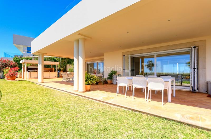 Foto 9dd7de83-acd3-4914-b8fa-a875d152e8cd. Alquiler chalet fantástica villa en alquiler en bendinat en Calvià