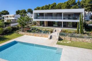 Chalet in Sol de Mallorca. Exclusiva villa de lujo con vistas panorámicas al mar