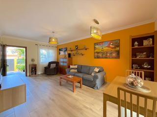 Maison jumelée à Calle el tejar 19. Chalet adosado en venta - buenavista del norte