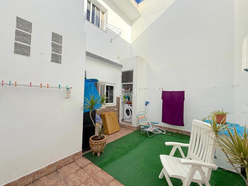 Foto 57de7ad8-f175-46e9-a3f8-edd98f4c72d2. Semi detached house in Chimisay - Las Delicias - Miramar Santa Cruz de Tenerife