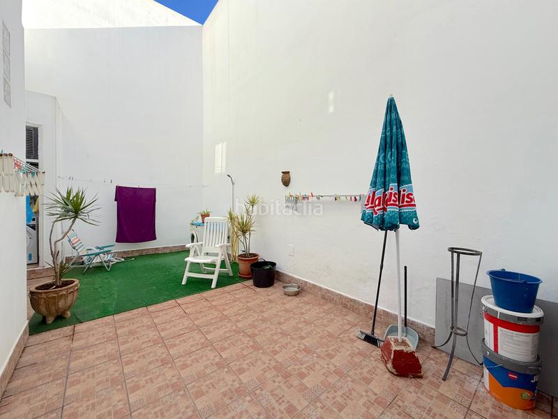 Foto 61589ff6-fc82-4b06-b13a-145ea6d0a810. Semi detached house in Chimisay - Las Delicias - Miramar Santa Cruz de Tenerife