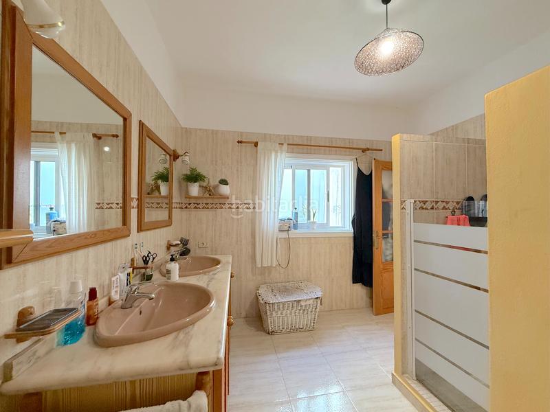 Foto 77fe5f9b-5fa8-4d8a-9852-aeb25da1d83e. Semi detached house in Chimisay - Las Delicias - Miramar Santa Cruz de Tenerife