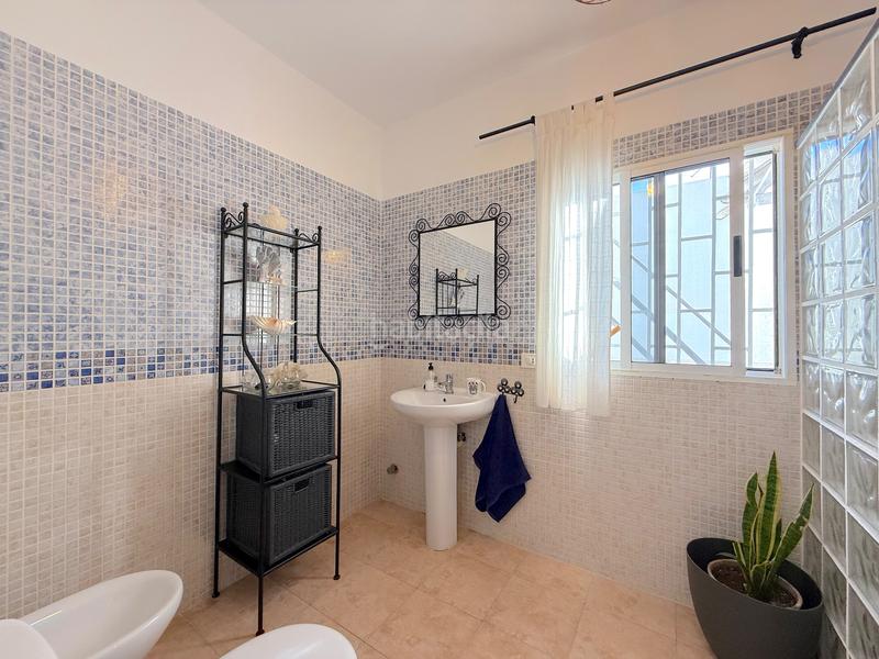 Foto 8112d114-0115-4712-8919-1d1e889fd118. Semi detached house in Chimisay - Las Delicias - Miramar Santa Cruz de Tenerife