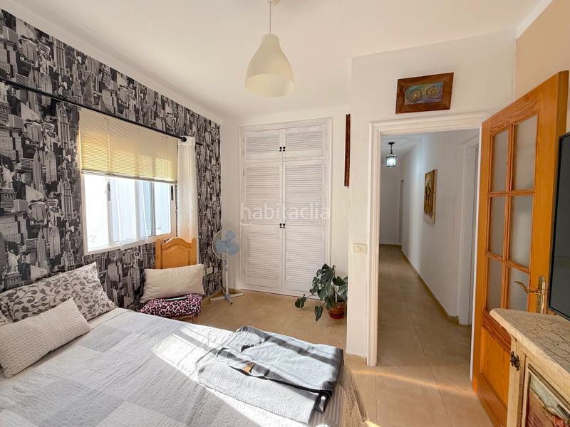 Foto 8df42b96-a06a-42ec-a2e6-005d51d95ddd. Semi detached house in Chimisay - Las Delicias - Miramar Santa Cruz de Tenerife