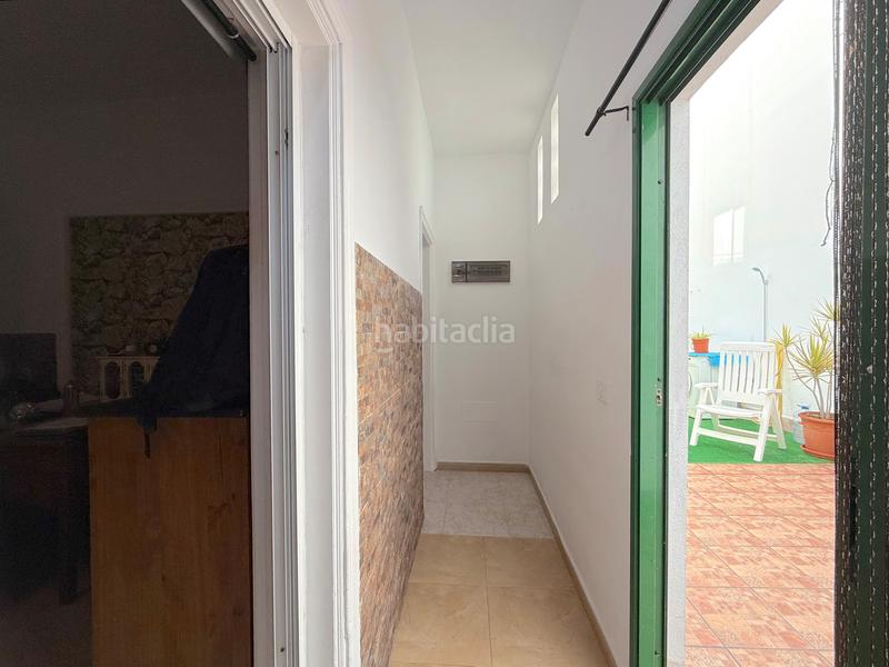 Foto e1504d7c-ef9b-44cc-b278-394e28fdba76. Semi detached house in Chimisay - Las Delicias - Miramar Santa Cruz de Tenerife