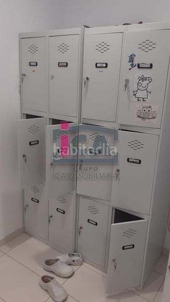 Foto 2ba19b19-be59-4ee8-bbbd-8a547bb85cde. Local comercial a Centro Cáceres