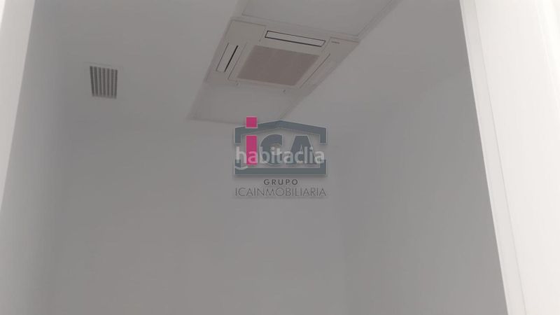 Foto f21edd20-7012-4e63-8c04-b0a92510dd90. Local comercial a Centro Cáceres