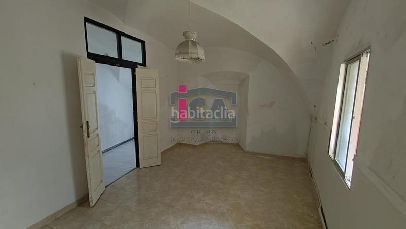 Foto bfa6f520-dc52-4c1a-8e05-8f1ecf974a31. Casa amb calefacció a Casco Antiguo Cáceres