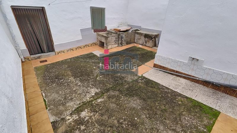 Foto b978797f-bb6b-45ca-9ce6-ae3f3efb18d1. Casa amb calefacció aparcament a Sierra de Fuentes