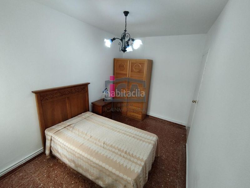 Foto 63a00c82-5fc9-4c9d-b256-436b5422a496. Rent flat with heating in Casco Antiguo Cáceres