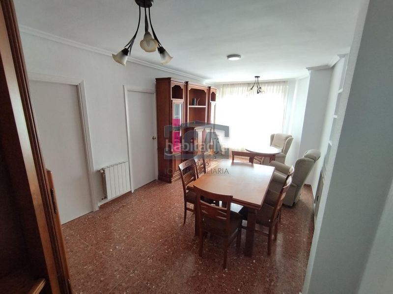 Foto 8a811199-5ef7-4c1c-89cf-438055262dfd. Rent flat with heating in Casco Antiguo Cáceres