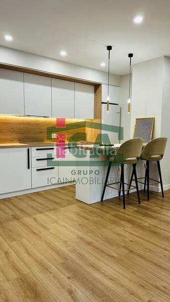 Foto 781f2462-cad6-4597-a2db-a82bba56d7b9. Apartamento en Centro Cáceres