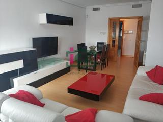 Location Appartement  Calle oporto (puerta real)