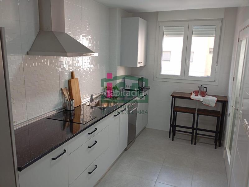 Foto 1161b9db-20c4-4393-a5be-920fbd9e6352. Location appartement avec chauffage piscine dans nuevo Cáceres Cáceres