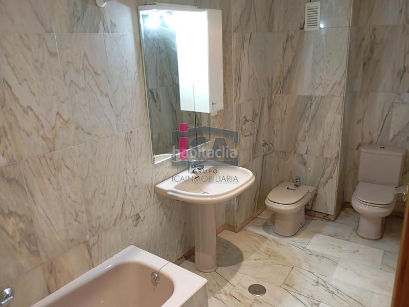 Foto f84dac55-0134-49ed-9eff-c8989e2f1ed8. Miete etagenwohnung mit heizung in Centro Cáceres