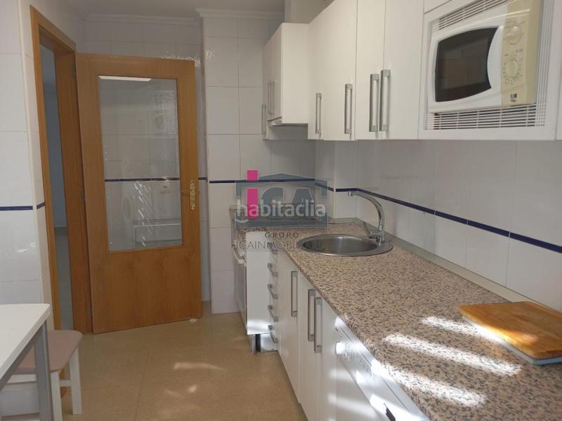 Foto 8dbc2467-a0f4-4090-a4f4-b49cdadeb94c. Location appartement avec chauffage parking dans Centro Cáceres