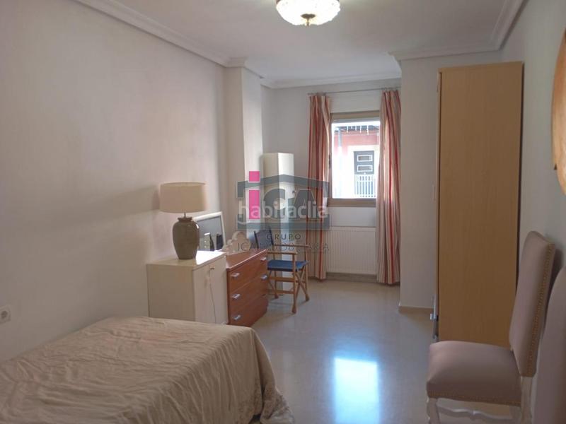 Foto 32f13c58-038d-4ff2-9bca-4c109f7a5d15. Lloguer pis amb calefacció aparcament a Centro Cáceres