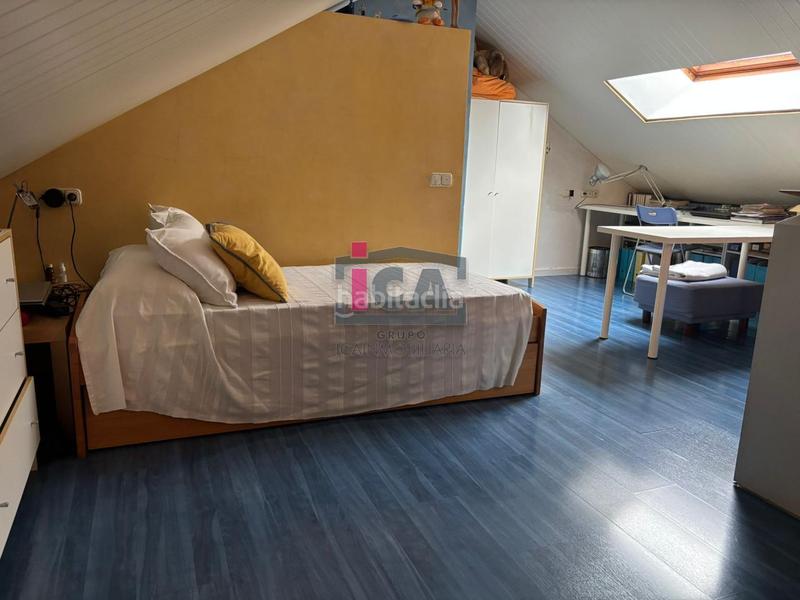 Foto d0f3bf27-bdbd-4f4f-a810-adaef46d0753. Casa a schiera con riscaldamento parcheggio in Ruta de la Plata Cáceres