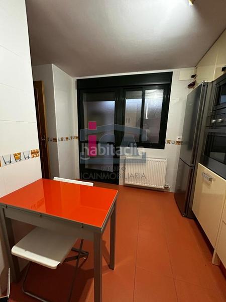 Foto b612925a-4b0d-48b9-8df8-e1611edf3124. Alquiler casa adosada en Montesol - Mejostilla Cáceres