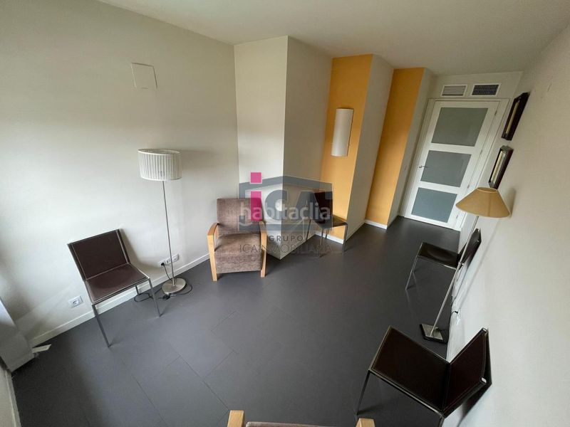 Foto 3f45a54e-1133-468a-af32-950ec5418763. Apartament amb calefacció piscina a Centro Cáceres