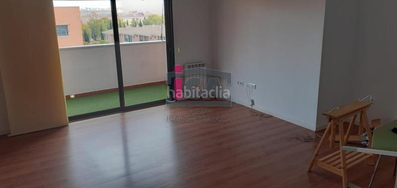 Foto b9bb49ed-f3db-435c-8238-0e8322288079. Location appartement avec chauffage parking piscine dans Cáceres