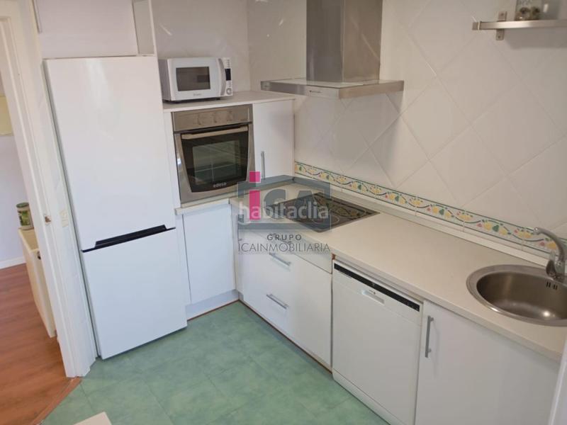 Foto b4694afe-6846-4419-8aa8-fef88d568955. Rent flat with heating parking pool in Montesol - Mejostilla Cáceres