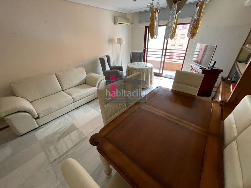 Foto a3026718-eb32-4452-be26-394e933bdc04. Piso en Centro Cáceres