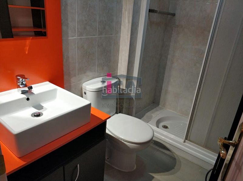 Foto 685c7a78-9853-45b5-b49a-451d829737c7. Apartament amb calefacció aparcament a Casco Antiguo Cáceres