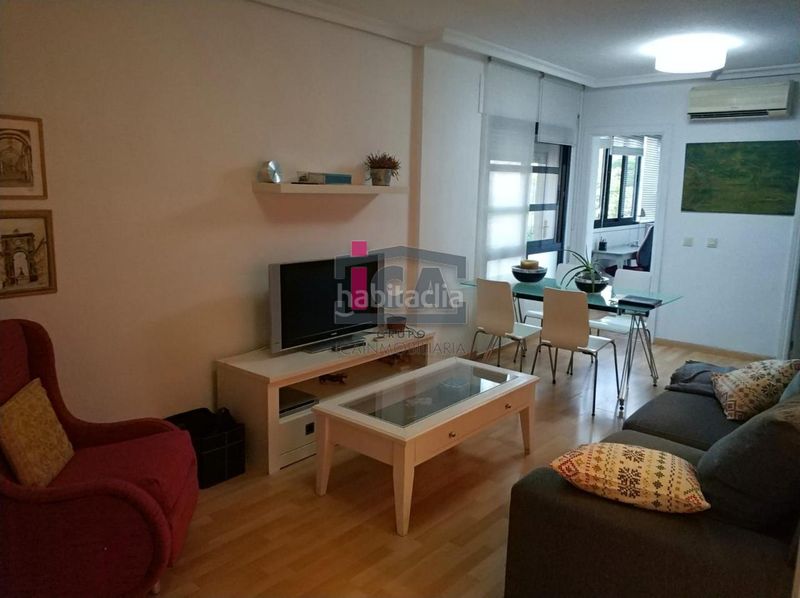 Foto b8d8d178-96cf-4553-9bda-5b1b545d7544. Apartament amb calefacció aparcament a Casco Antiguo Cáceres