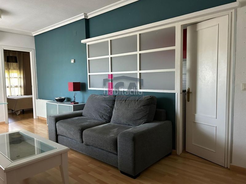Foto d8cf1af0-61ad-41ed-a079-85cabd73d723. Apartament amb calefacció aparcament a Casco Antiguo Cáceres