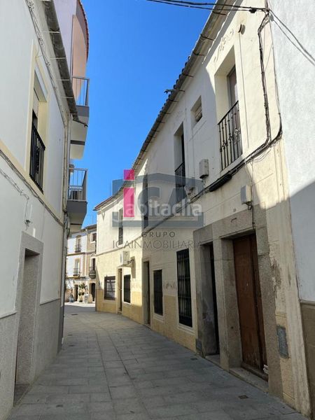 Foto 73e2fa14-7955-4017-a287-b82224094262. Piso en Malpartida de Cáceres