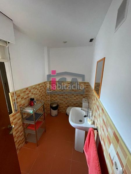Foto 75dd1add-2499-492e-bdf7-b4bb5c4bd279. Miete büro mit heizung in Centro Cáceres