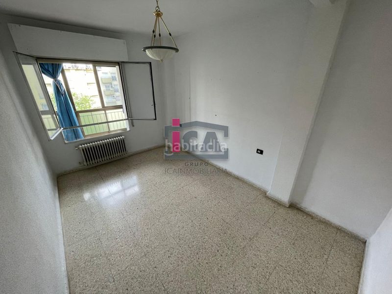 Foto e3e681e5-3190-4a10-bd23-9890d825ab2e. Pis amb calefacció a Centro Cáceres