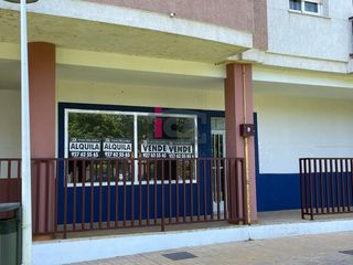 Local Comercial a CALLE ALFONSO DÍAZ DE BUSTAMANTE