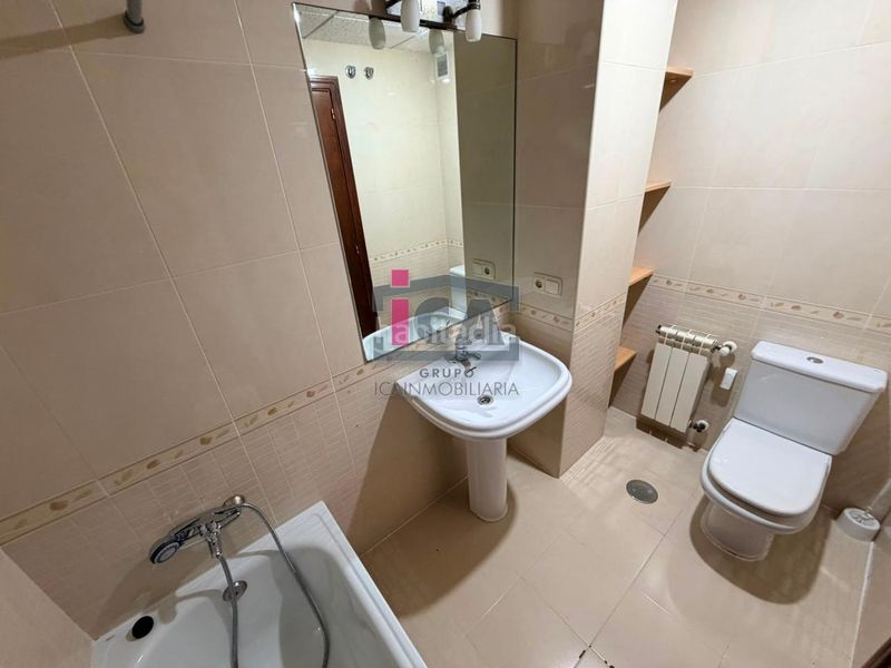 Foto a31bc360-fbb6-4fd0-ac51-e7d5563c8070. Flat with heating in nuevo Cáceres Cáceres
