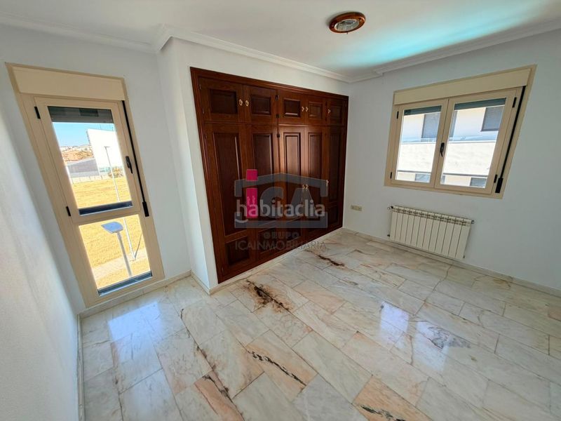 Foto b4c8b930-96fa-4776-acfd-1c25e1b9c10d. Flat with heating in nuevo Cáceres Cáceres