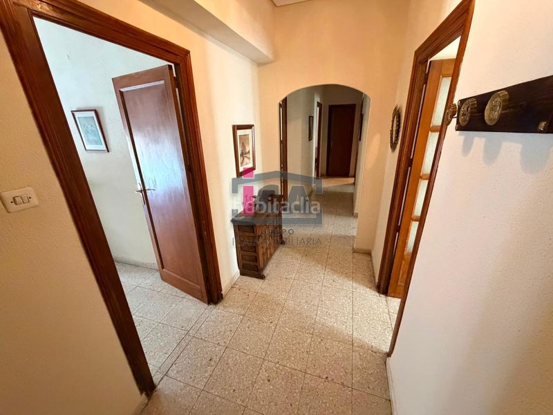 Foto 94ebac9a-7b96-41ca-a14f-c223370acdc3. Flat with heating in Centro Cáceres