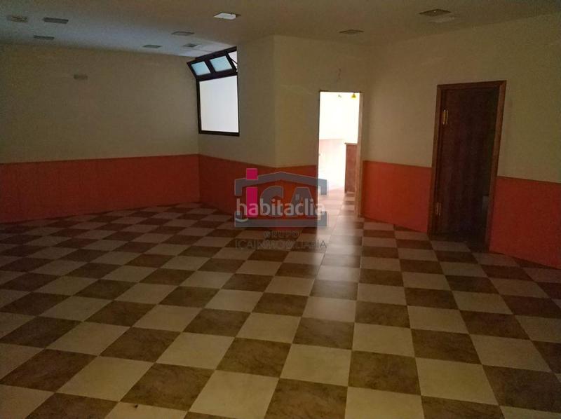 Foto febf5118-8a43-4041-9a98-6e679651de18. Alquiler local comercial en Ruta de la Plata Cáceres