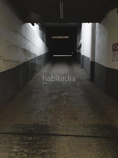 Foto 0bf3a7e1-5b33-4e8f-83db-efdbc2840396. Parking voiture dans Navas Barcelona