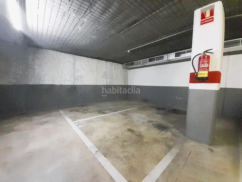 Foto 16484fbe-e964-4825-97b8-dd7c652c375e. Parking voiture dans Navas Barcelona