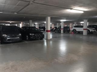Aparcament cotxe a Navas. Parking para coche de fcil acceso y maniobrabilidad