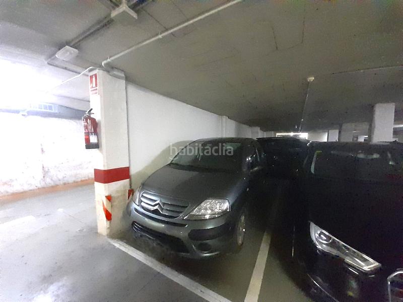Foto 74eea634-5674-4019-99b4-16938735134b. Autoparkplatz in Navas Barcelona