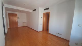 Lloguer Pis a Navas. Luminoso piso 2 habitaciones con parking incluido