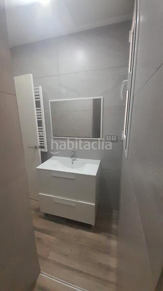 Foto 4d7e22f4-cc05-4719-9720-d5857439a167. Alquiler piso acogedora planta baja semiamueblada en Barcelona