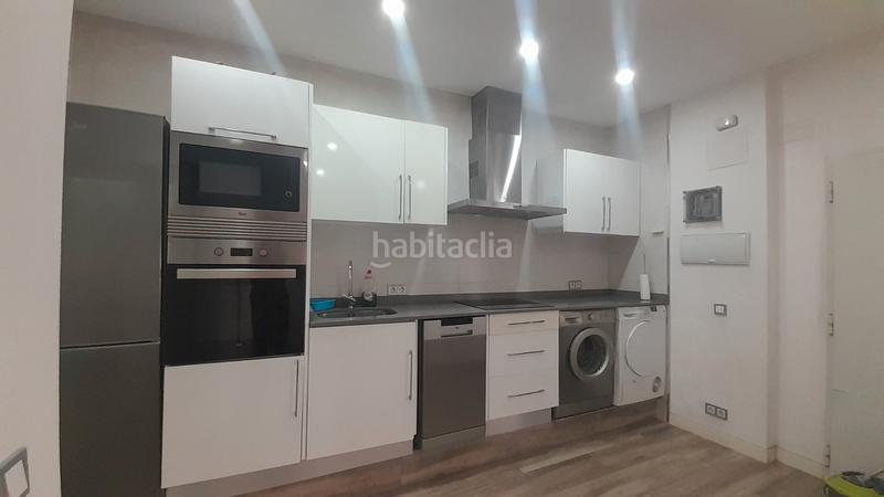 Foto 51bf4fb9-f257-4e08-9f2d-eb2c813c56fb. Alquiler piso acogedora planta baja semiamueblada en Barcelona