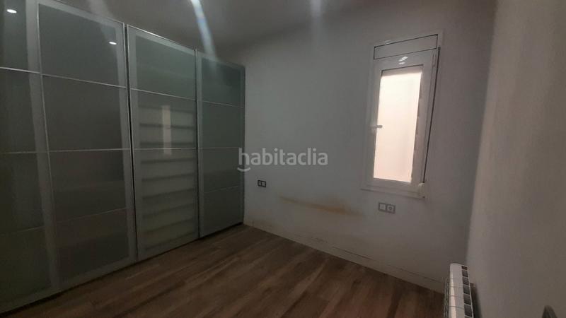 Foto cb6186ae-6cb5-4b4c-9bda-5b04c2ea9fb2. Alquiler piso acogedora planta baja semiamueblada en Barcelona