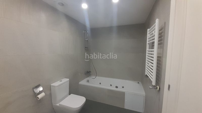 Foto 4c0e48ad-faf0-4e88-b17c-3fd703c3e1a1. Dúplex amb calefacció a Marianao Sant Boi de Llobregat