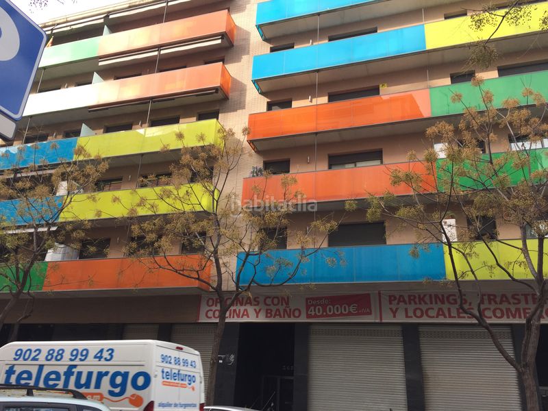 Foto 04363e5d-032b-43b6-93c0-a43d6976c733. Aparcament cotxe a El Camp de l´Arpa del Clot Barcelona