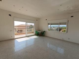 Casa a La Franquesa-Oasis Park. Casa independiente con negocio !!!